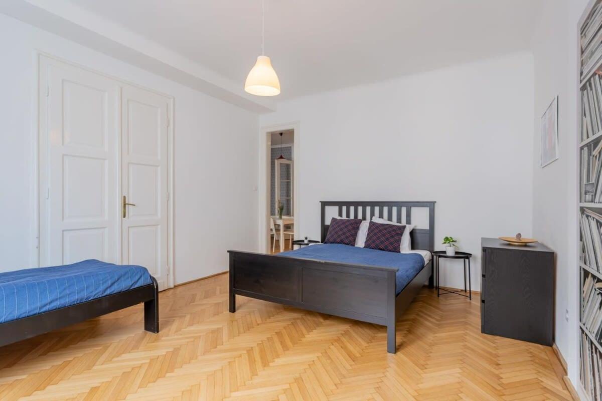 Home Away From Home In The Center Budapeste Exterior foto